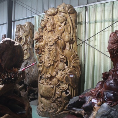 批發(fā)采購首選 巨型木雕根雕工藝品，香樟木九蓮觀音擺件詳解