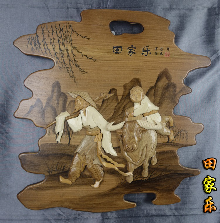 匠心獨運，木韻傳神——實木手工雕刻畫與人物系列木拼畫工藝品批發指南