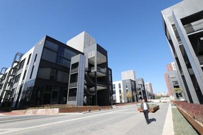 海淀區(qū)舊天壇家具廠華麗轉(zhuǎn)身，智能辦公新地標(biāo)“金隅·智造工廠”崛起